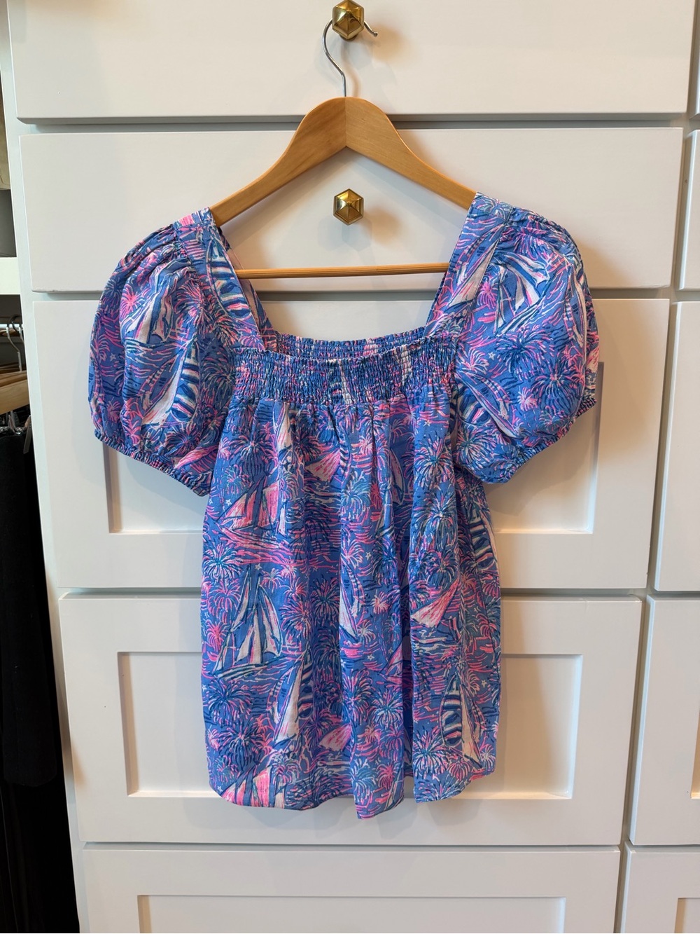 Lilly Pulitzer Blue & Pink Tropical Sailboat Smocked Puff-Sleeve Top